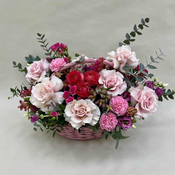 Цветы в корзине Горизонт