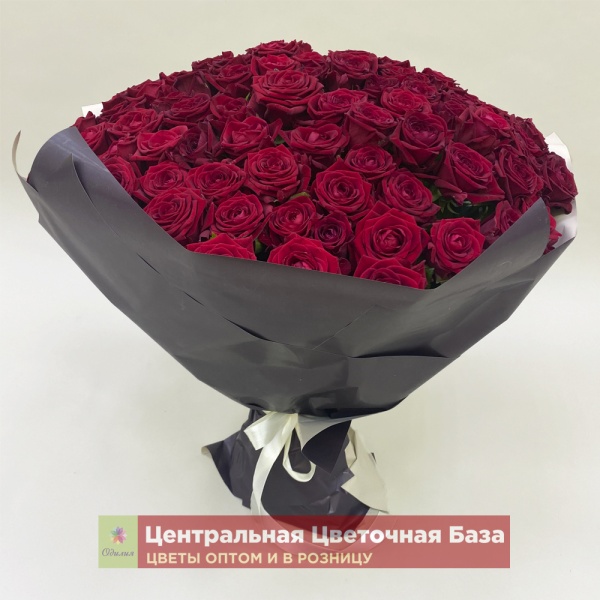 Купить Букет из 101 алой розы 60 см с доставкой по Мытищам
